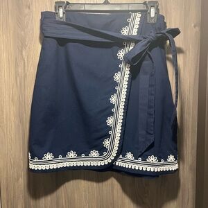 Loft embroidered navy mini wrap skirt